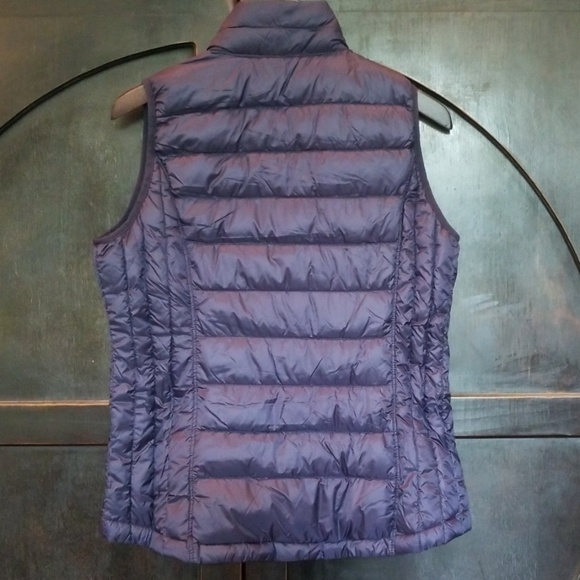 Packable Puffer Vest - Picture 6 of 7
